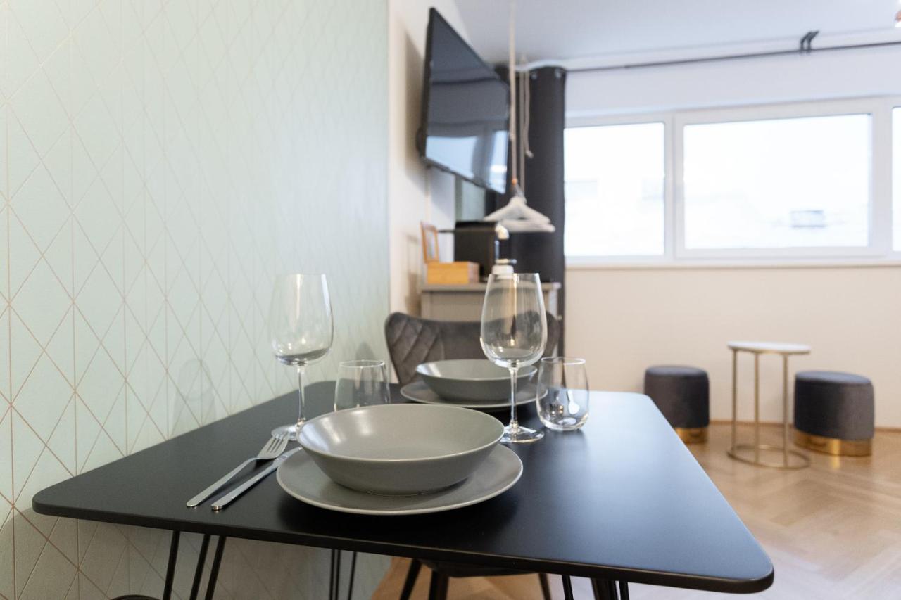 ☆NEW☆Luxus Studio☆NETFLIX/BOXSPRING ☆10min Centre☆ Viena Exterior foto